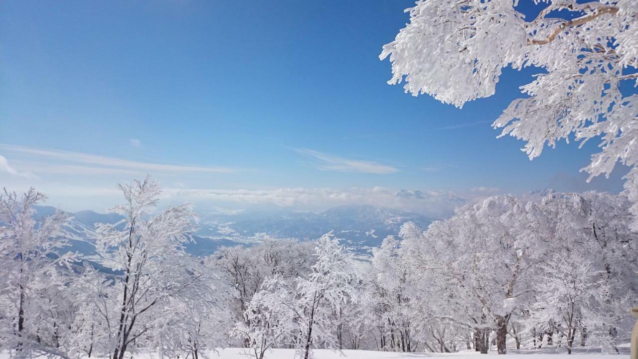 Nozawa Dream Central Екстер'єр фото