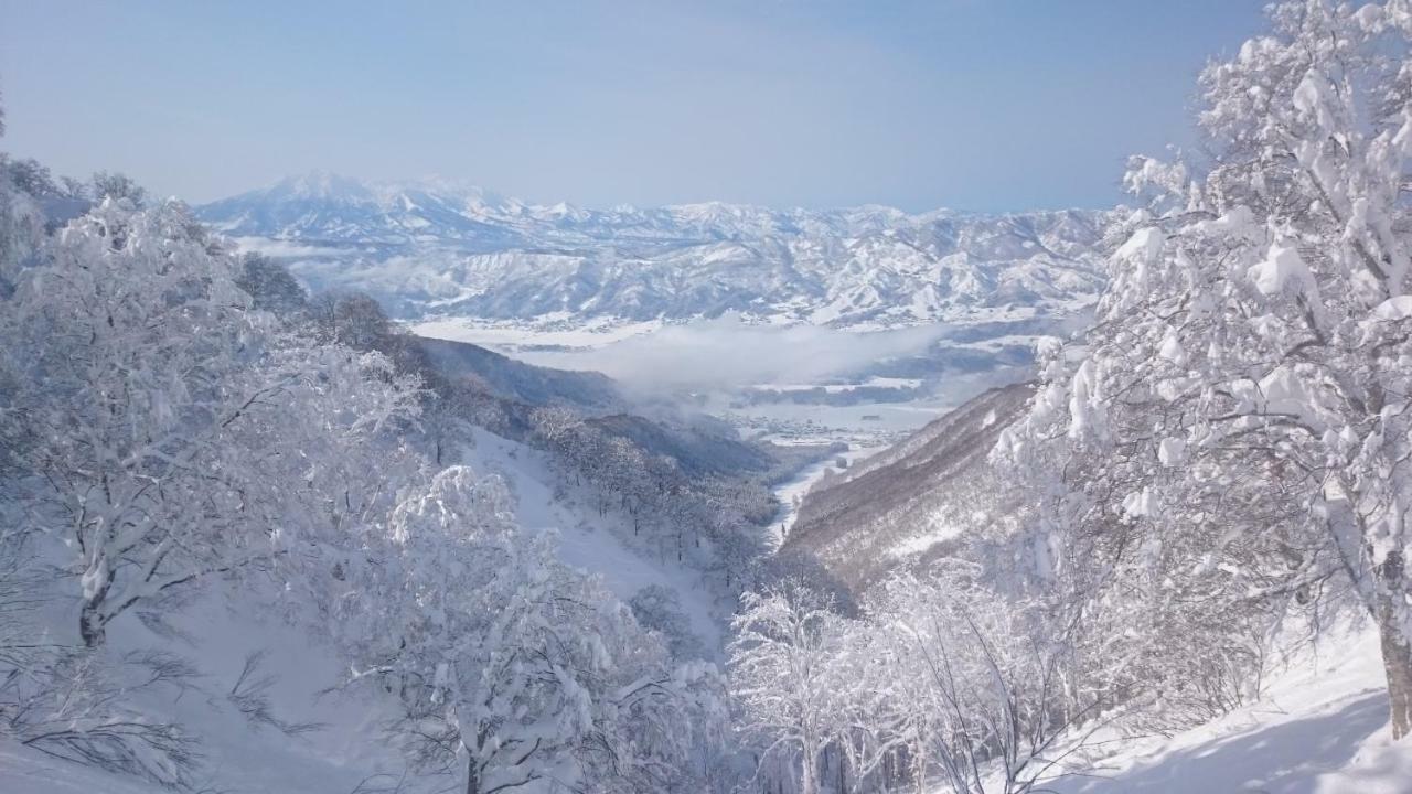 Nozawa Dream Central Екстер'єр фото