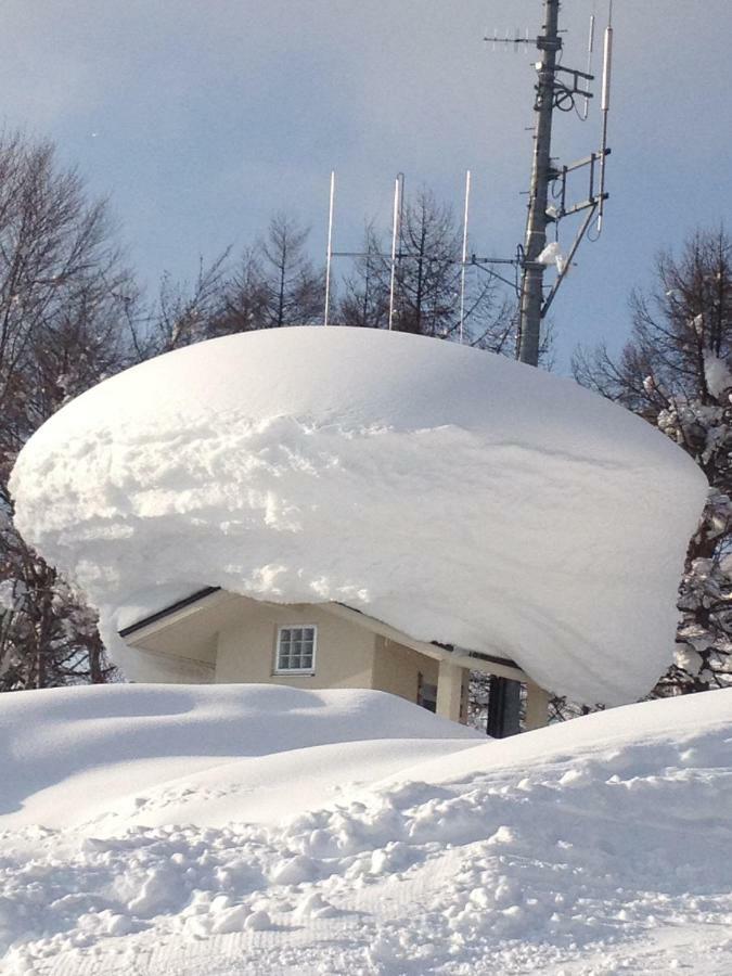 Nozawa Dream Central Екстер'єр фото
